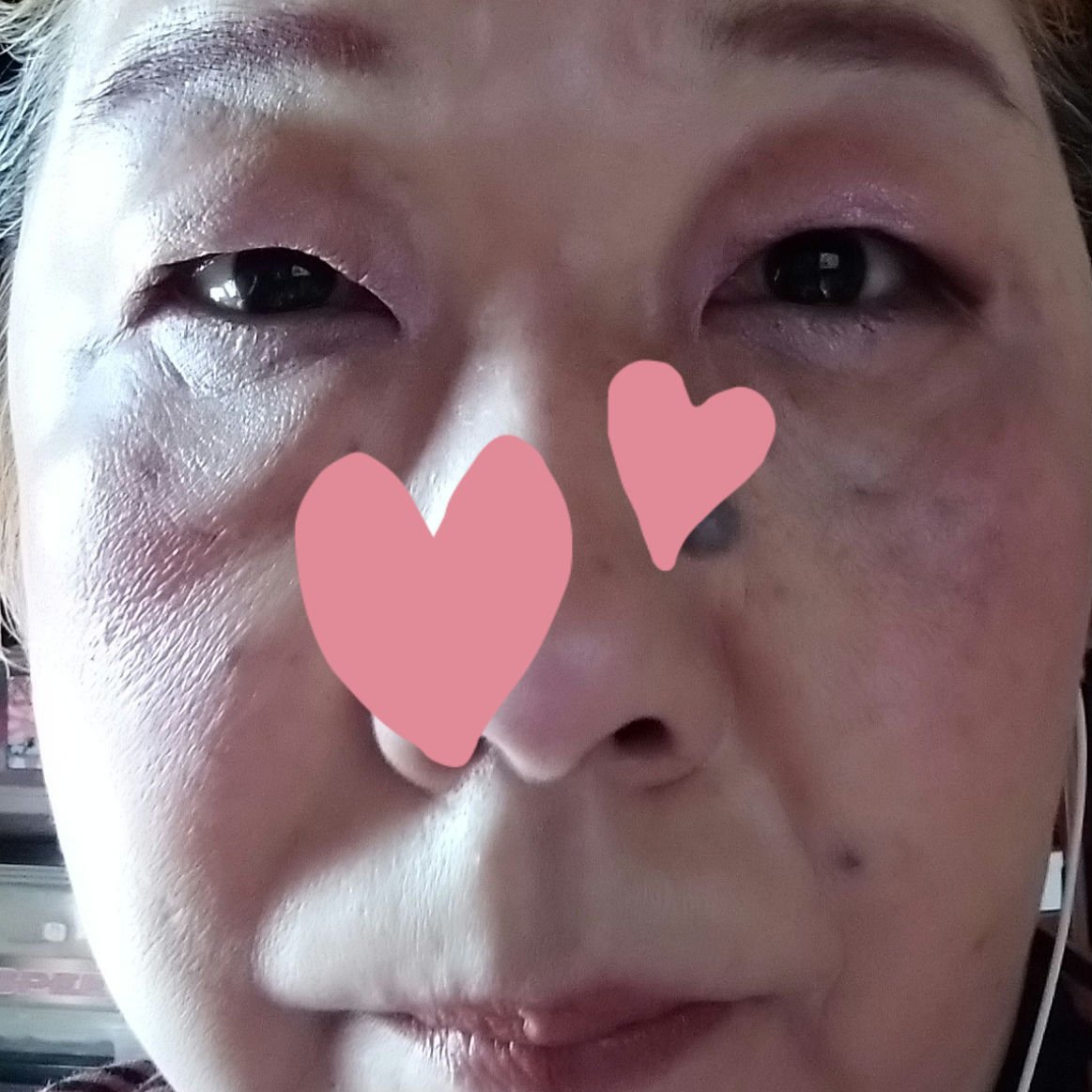 ポンデクルール　クレヨンしんちゃん　マルチカラーパウダー チョコビ(カラー・チョコビのチョコレート)/クレアボーテ/パウダーチークを使ったクチコミ（3枚目）