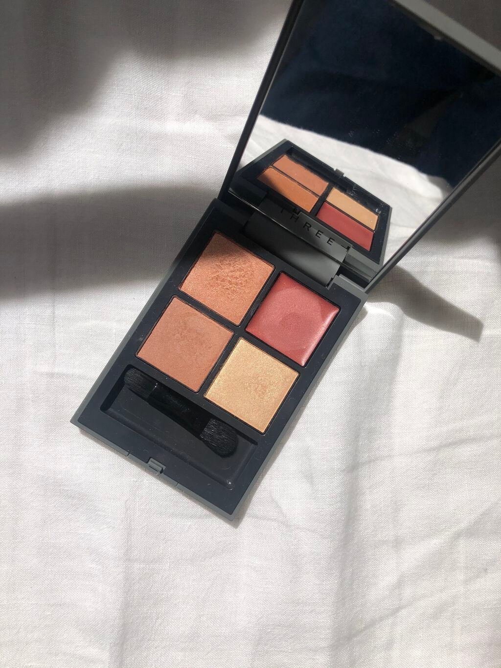ディメンショナルビジョンアイパレット/THREE/アイシャドウパレットを使ったクチコミ(1枚目)