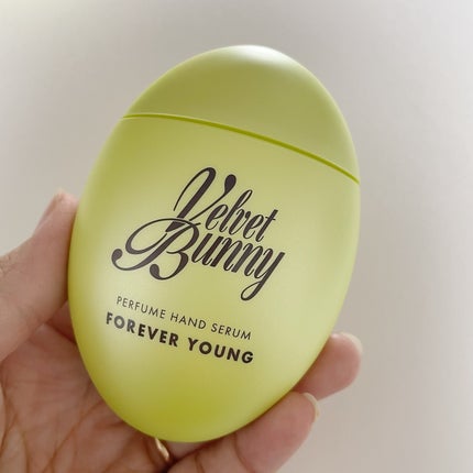 パフュームハンドセラム FOREVER YOUNG/Velvet Bunny/ハンドクリームを使ったクチコミ(2枚目)