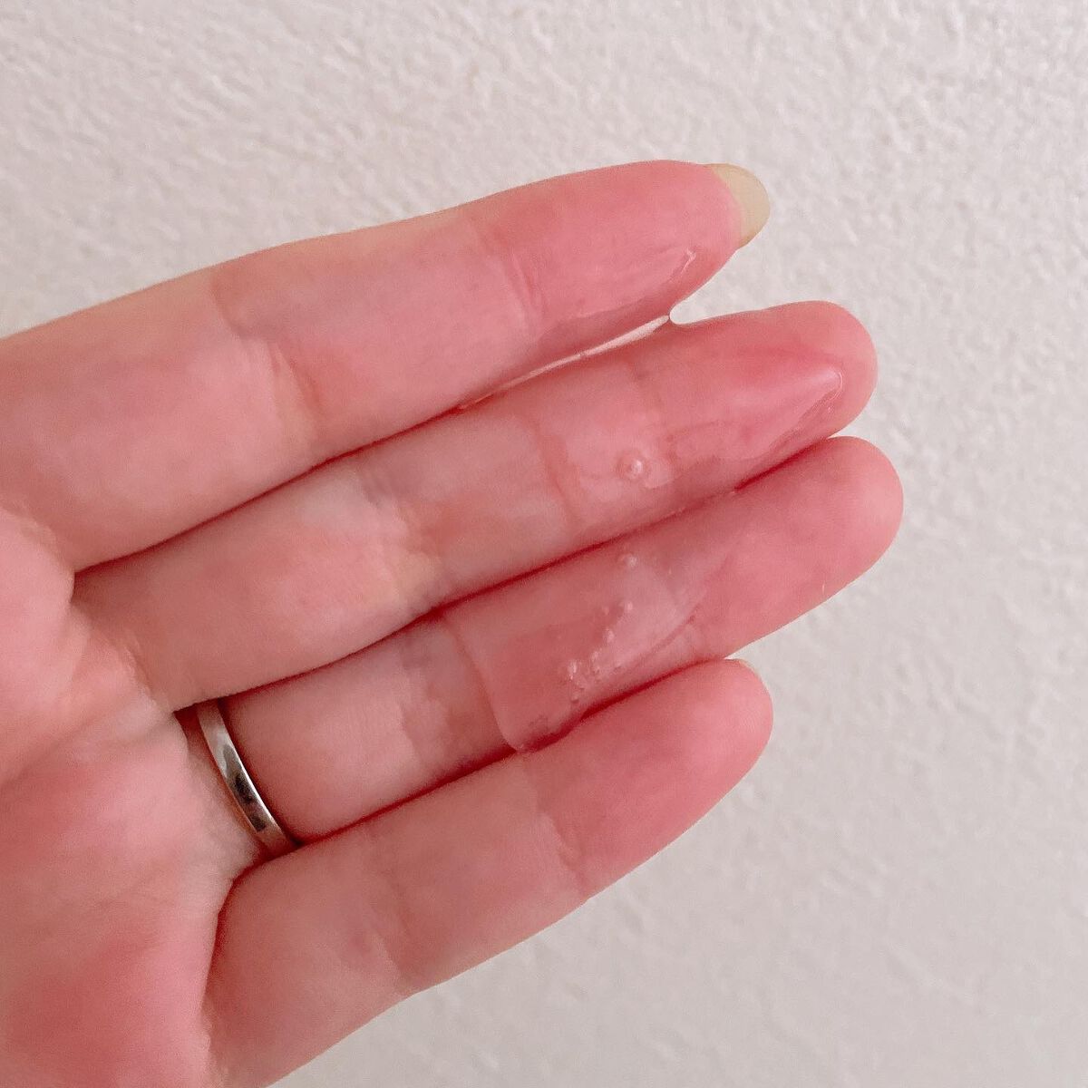 ロージーナイトヘアエッセンス/ANILLO/ヘアオイルを使ったクチコミ(2枚目)