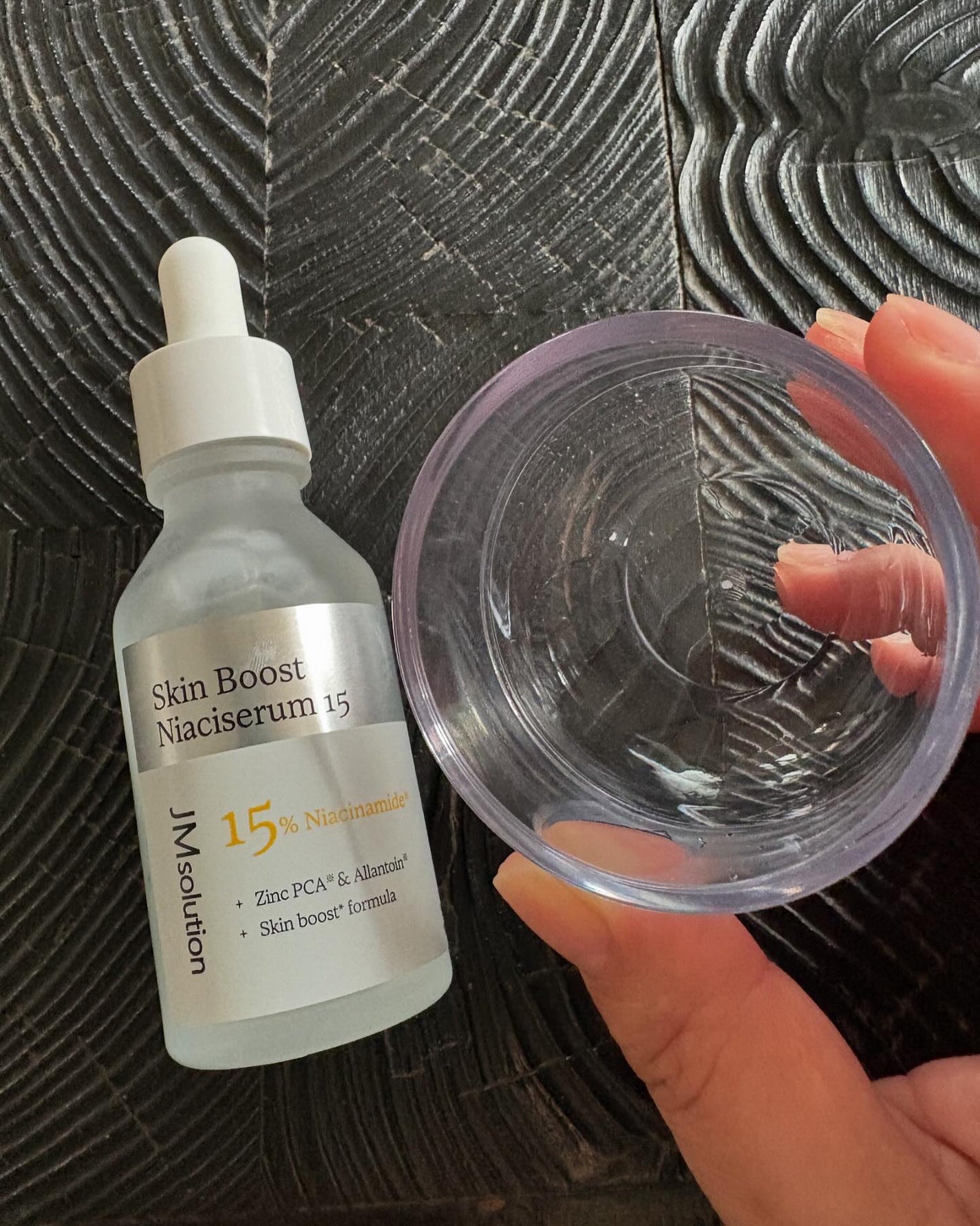 あゆみ on LIPS 「『スキンブースト ナイアシンアミド』価格:2,200円(税込)..」(3枚目)