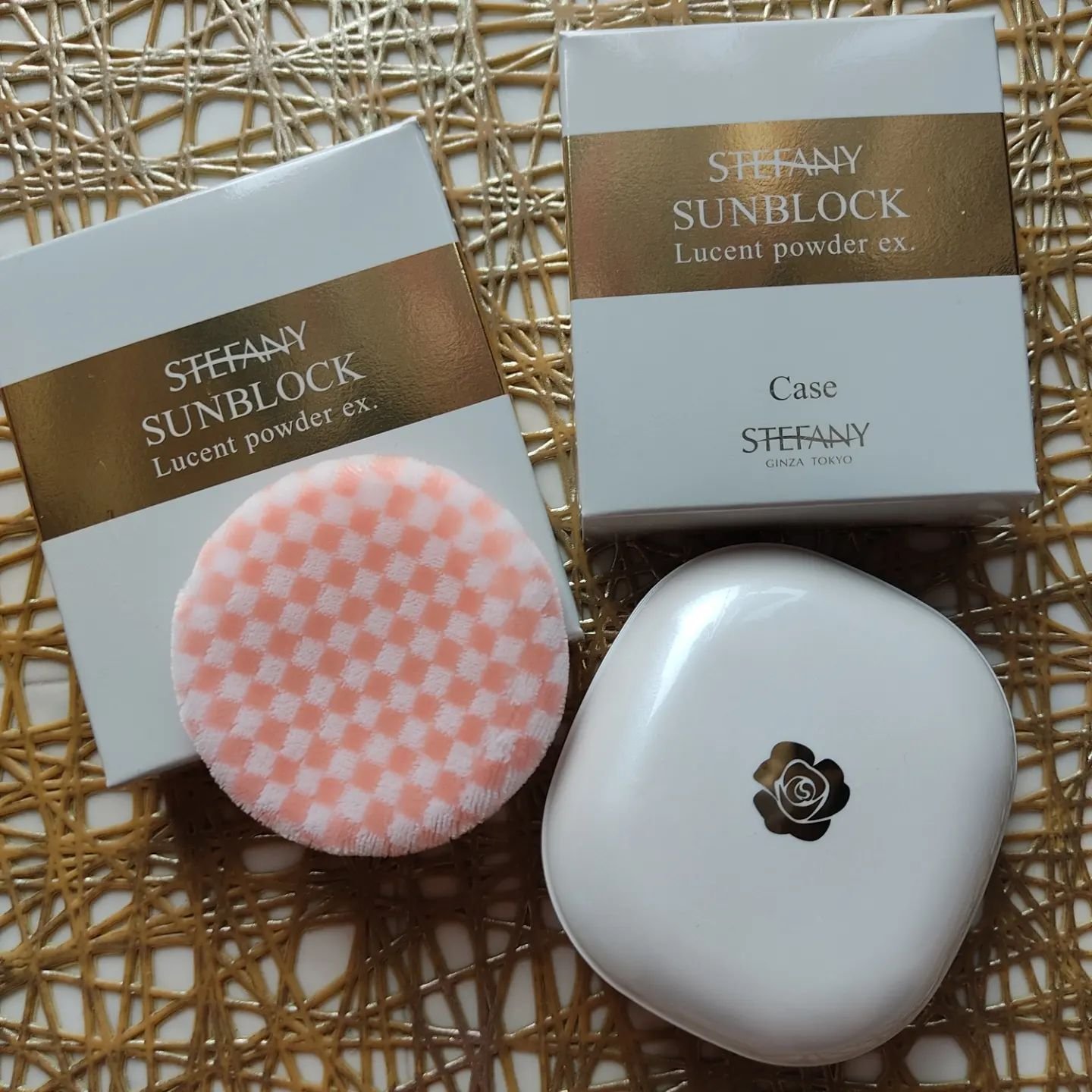 サンブロックルーセントパウダーex./ステファニー/プレストパウダーを使ったクチコミ（2枚目）