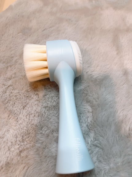 PORE CLEANSING SILICONE DUAL BRUSH /fillimilli/メイクブラシを使ったクチコミ(2枚目)