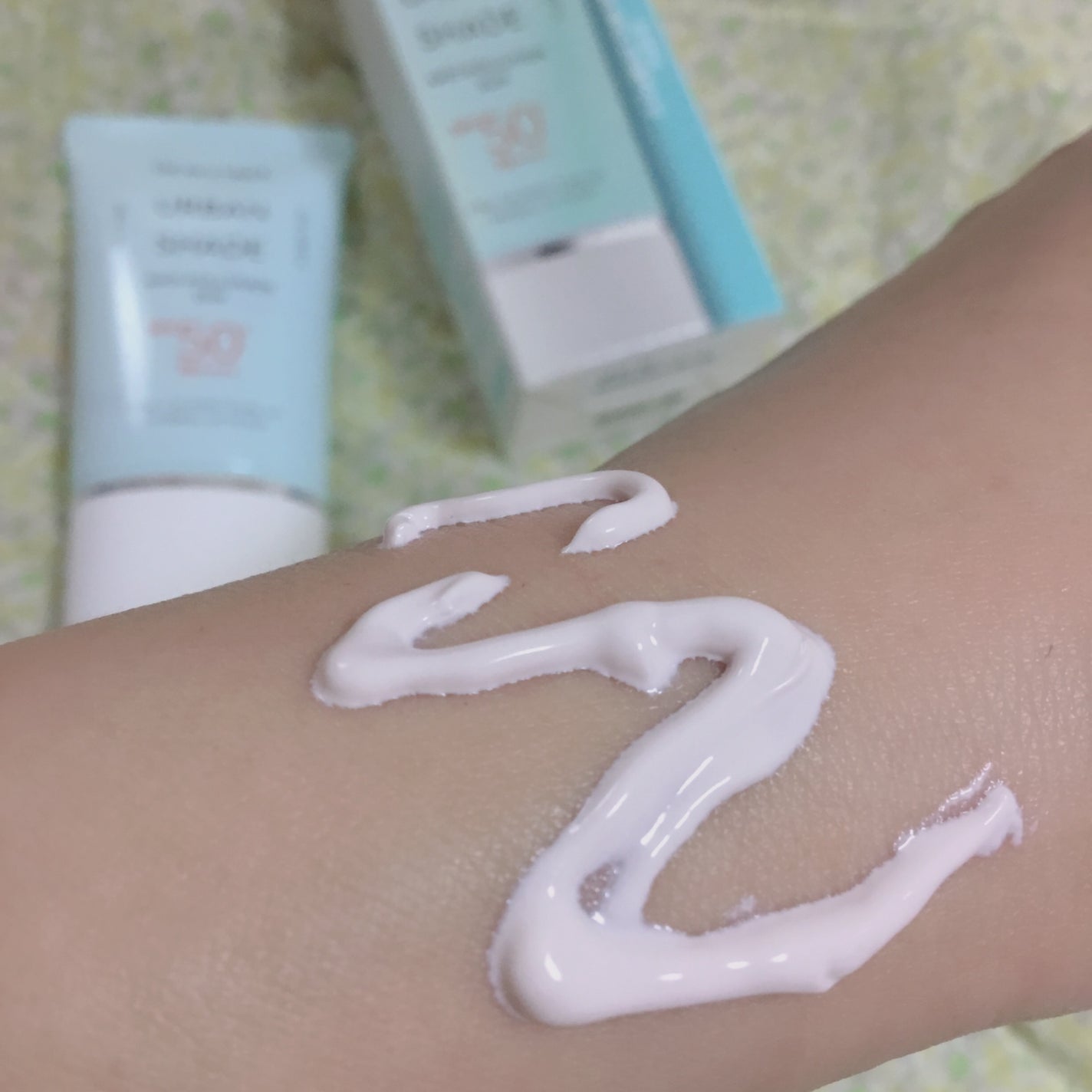 アーバンシェード アンチポーション トーンアップ/DEWYTREE/日焼け止めクリームを使ったクチコミ(2枚目)