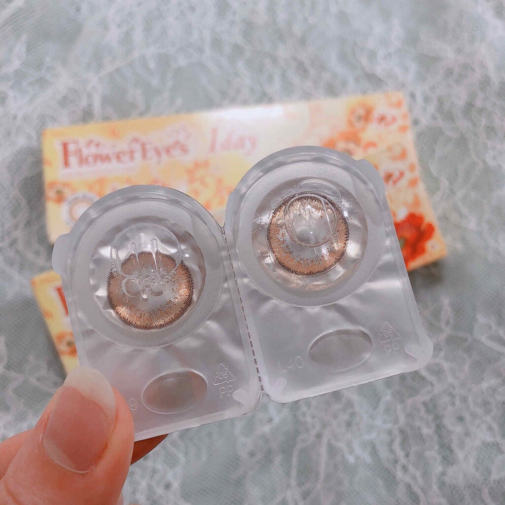 フラワーアイズ ワンデー/株式会社ビューフロンティア/ワンデー(1DAY)カラコンを使ったクチコミ(3枚目)