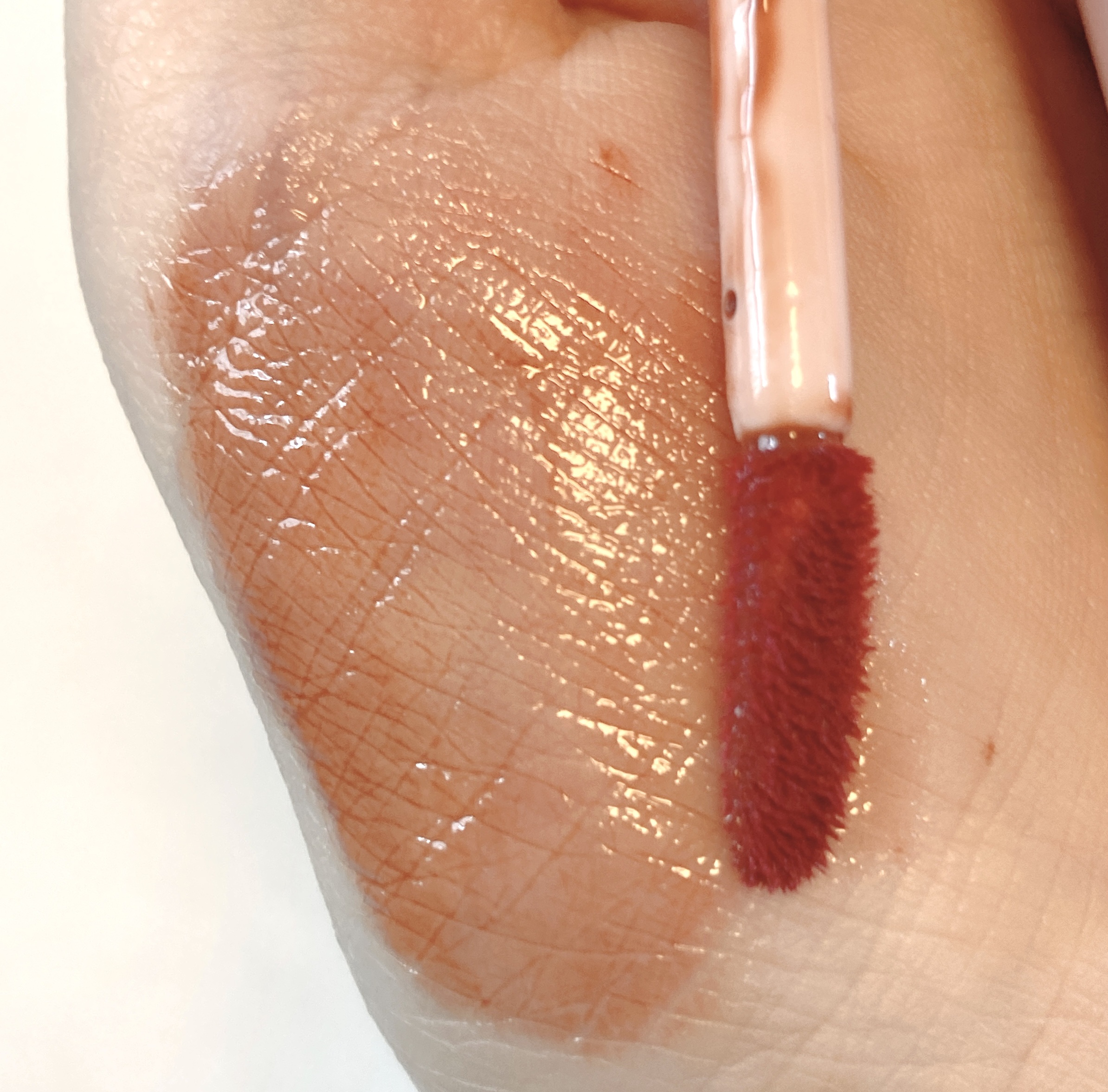 アンドバイロムアンド　グラッシーボムティント/&nd by rom&nd/リップティントを使ったクチコミ（3枚目）