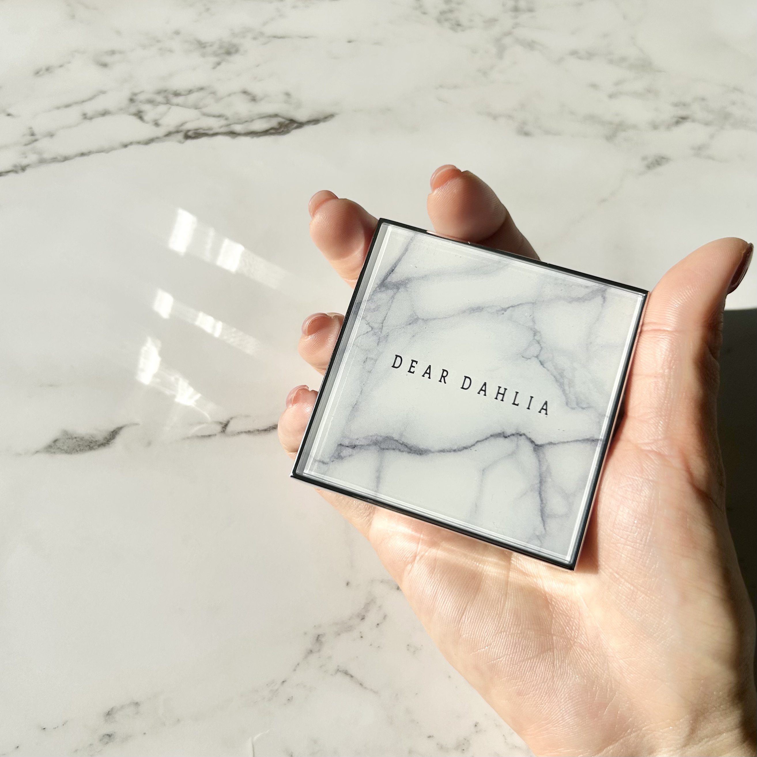 スキンルミナスハイライター/DEAR DAHLIA/パウダーハイライトを使ったクチコミ（1枚目）