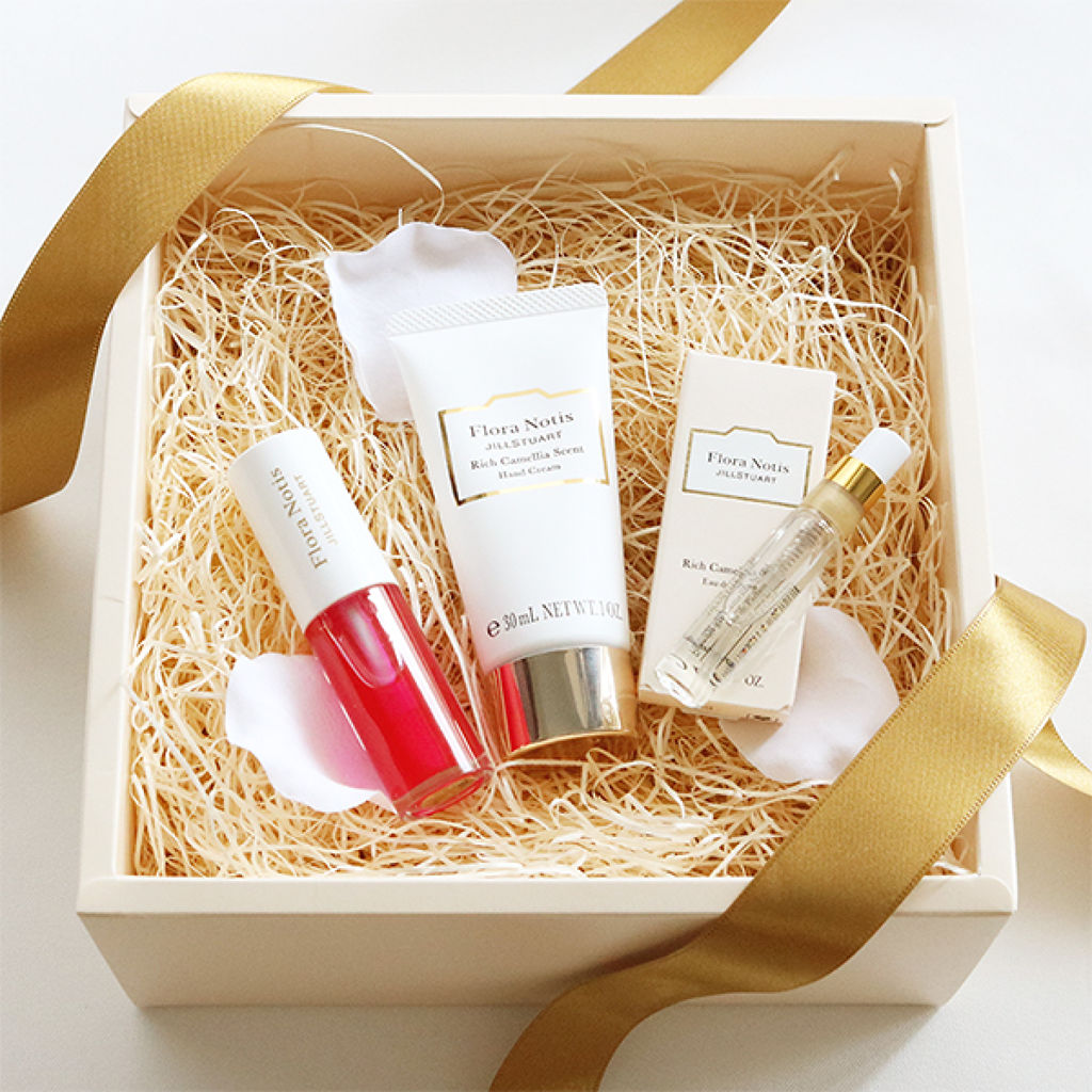 Flora Notis JILL STUART リッチカメリア 《手先・唇への乾燥ケアキット》