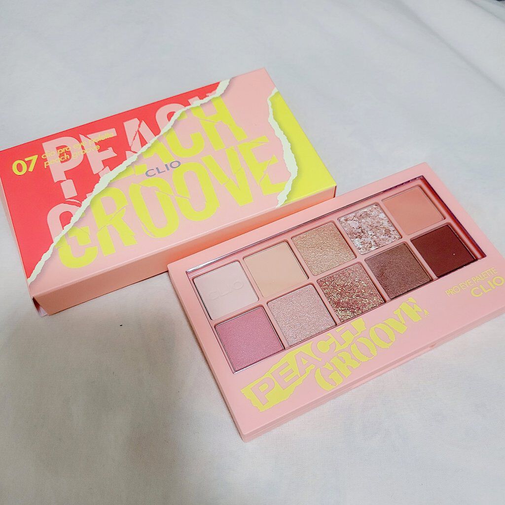 
◎CLIO
　→ pro eye palette
　　 07 peach groove

クリオの人気商品、プロアイパレットのピーチグルーヴです🍑
イエベ春さんにピッタリのアイテムで、多色パレットなのでいろいろな目元が作れます🥰

粉