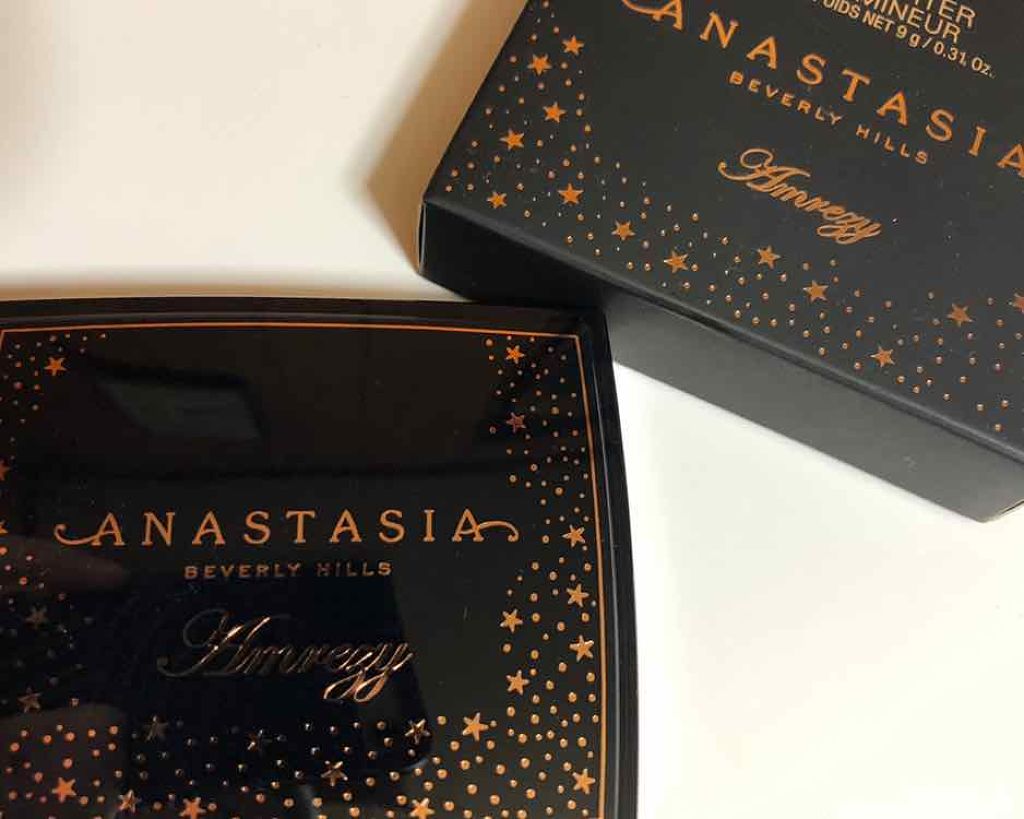 AMREZYハイライター/アナスタシア ビバリーヒルズ/パウダーハイライトを使ったクチコミ(2枚目)