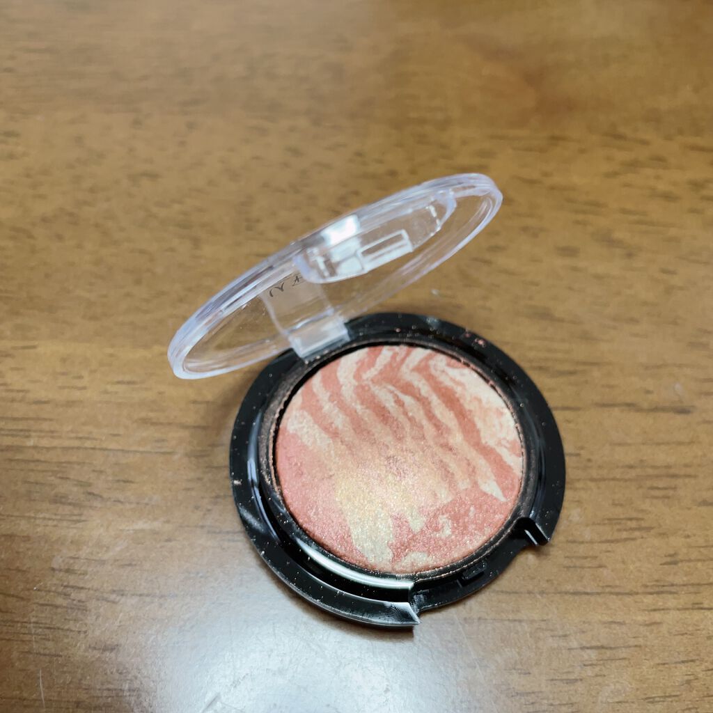 UR GLAM EYE & CHEEK COLOR/U R GLAM/単色アイシャドウを使ったクチコミ(2枚目)