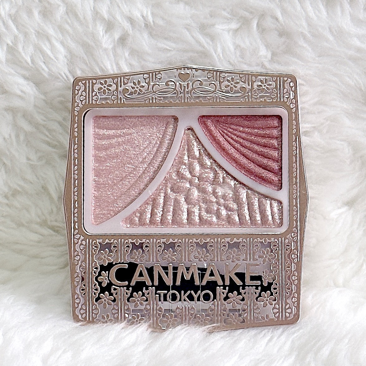 ジューシーピュアアイズ/キャンメイク/アイシャドウパレットを使ったクチコミ（3枚目）