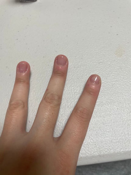 グロッシーネイルカラー A/デュカート/マニキュアを使ったクチコミ(5枚目)