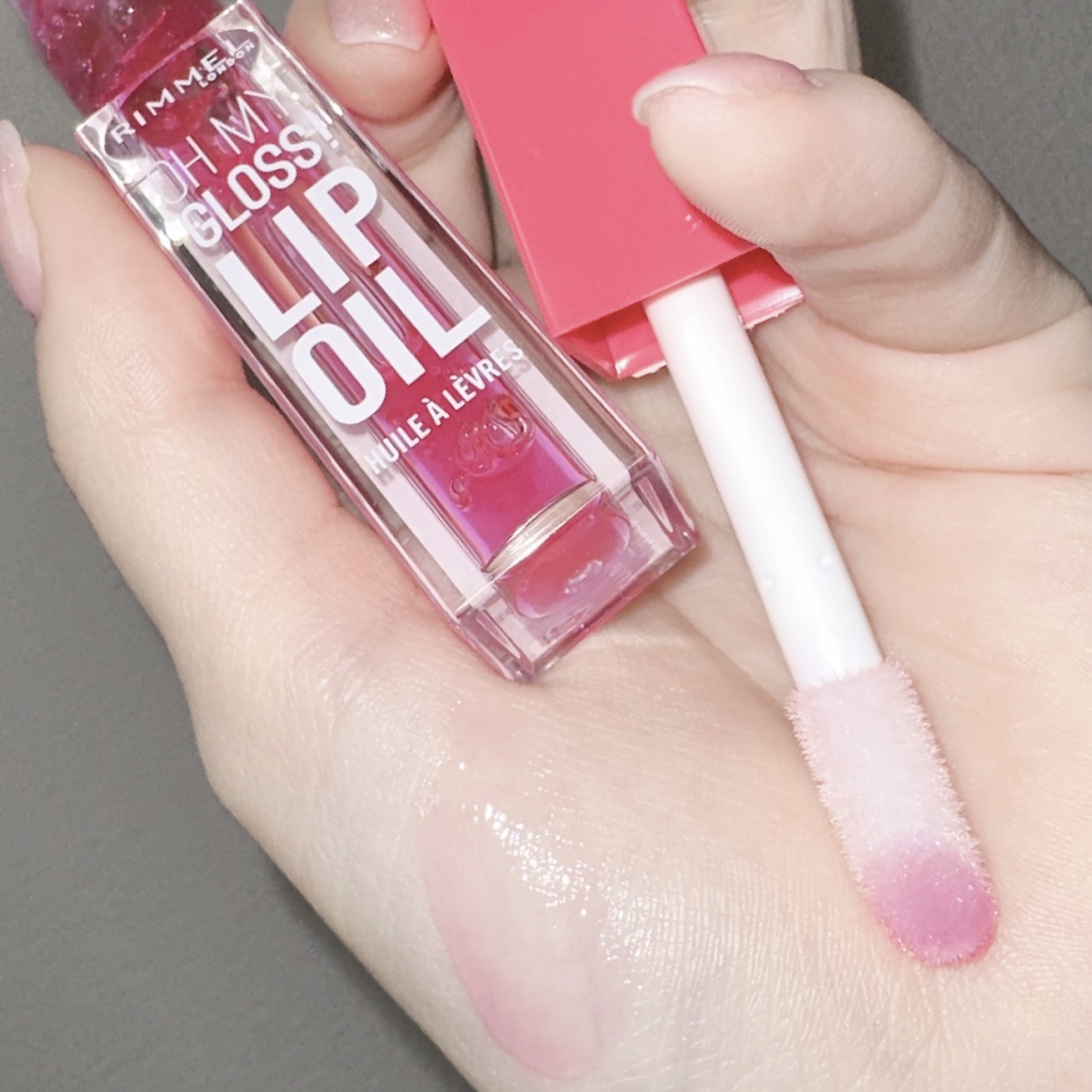 オーマイグロス リップオイル 003 ベリーピンク(ストロベリーの香り)/リンメル ロンドン/リップグロスを使ったクチコミ（3枚目）