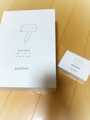 自分への誕生日プレゼントに、、🎁

『SALONIAトリートメントミストドライヤー』
2万5000円くらい！！（高い(@_@)）

ドライヤーって髪が乾けば安くてもいいと思ってたんですけど使って驚き！！