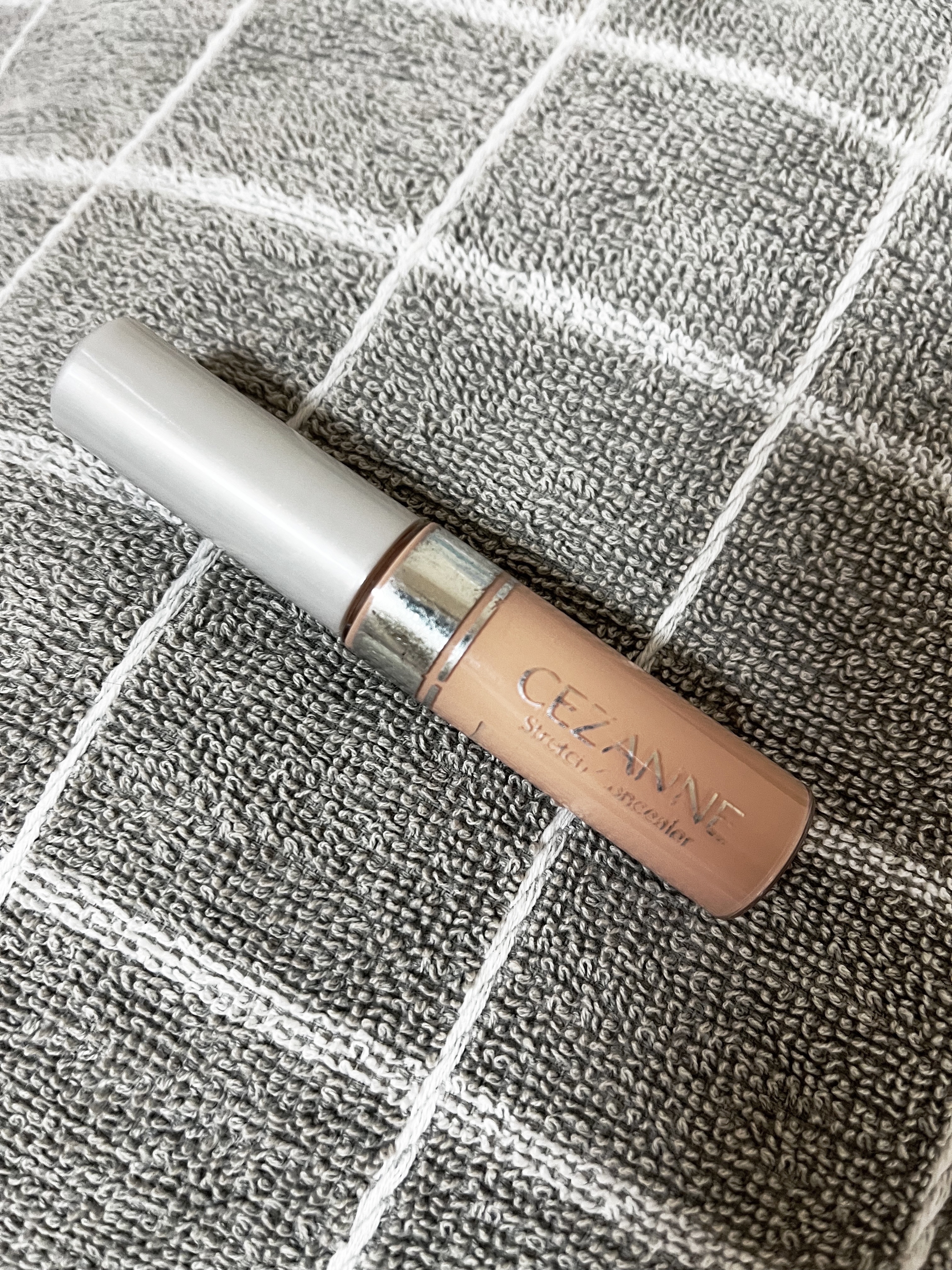 ストレッチコンシーラー/CEZANNE/リキッドコンシーラーを使ったクチコミ（1枚目）