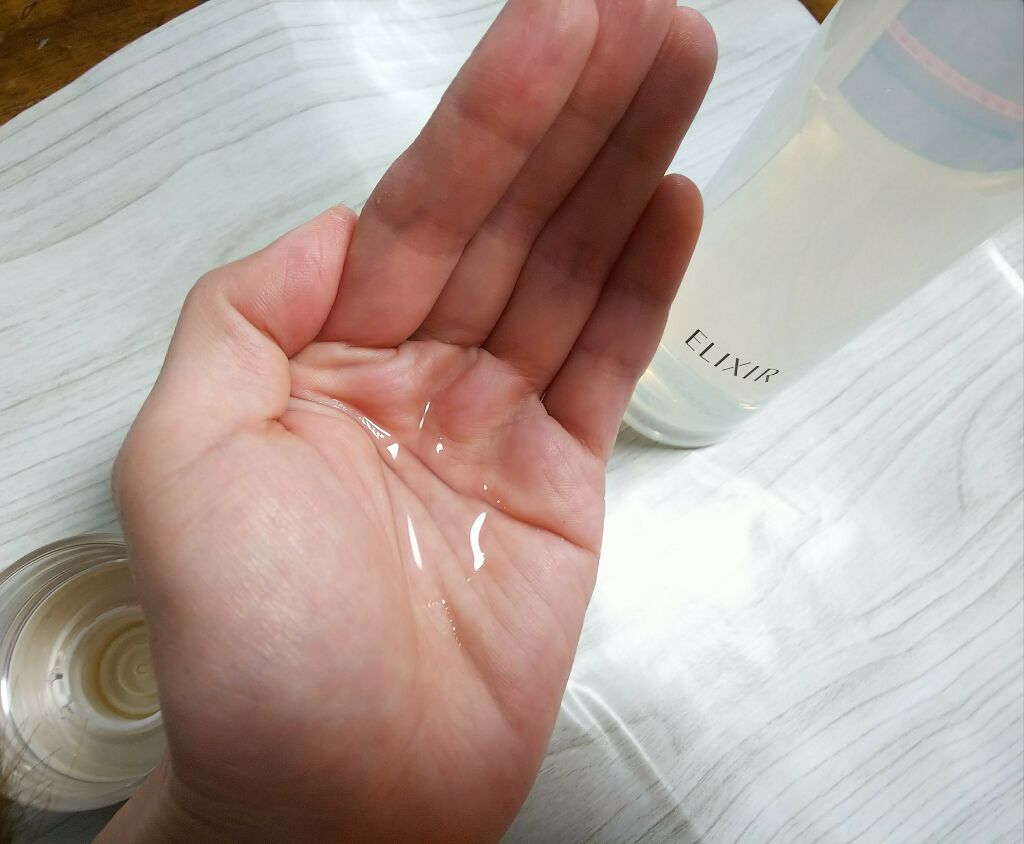 エリクシール ルフレ バランシング ウォーター II/エリクシール/化粧水を使ったクチコミ（3枚目）