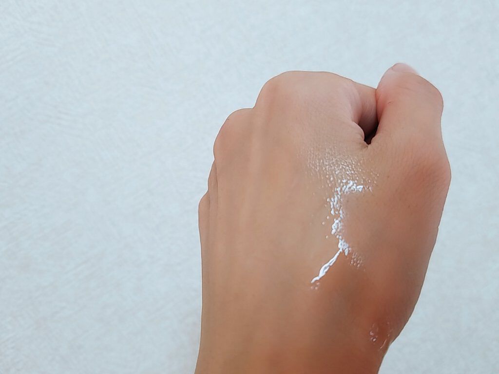 インナーリペア ウォータートリートメント/ululis/洗い流すヘアトリートメントを使ったクチコミ（3枚目）