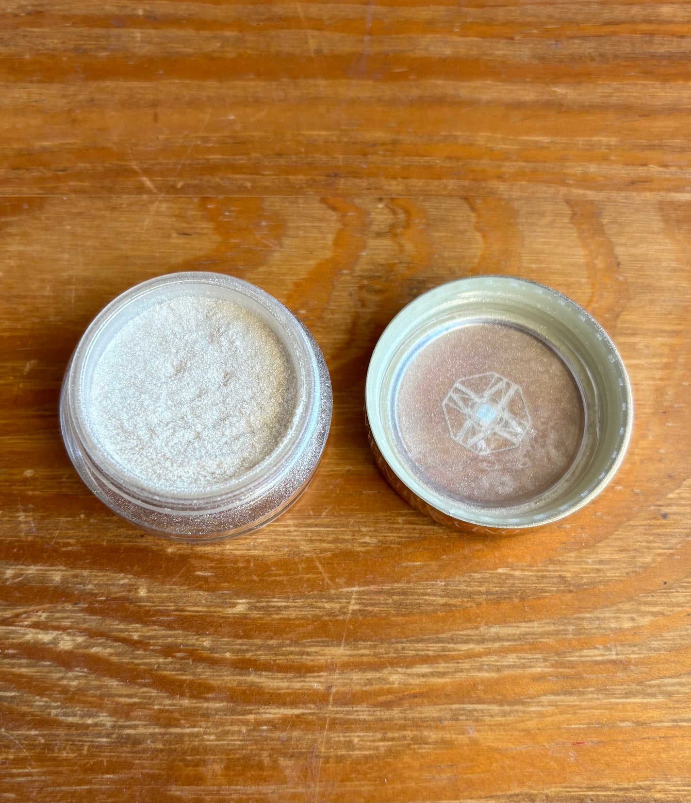 アイシャドウ/ONLY MINERALS/単色アイシャドウを使ったクチコミ(2枚目)