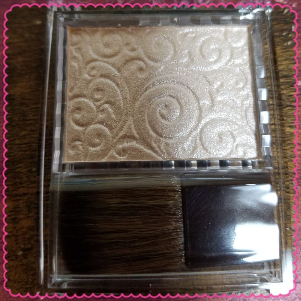 パールグロウハイライト/CEZANNE/パウダーハイライトを使ったクチコミ(2枚目)