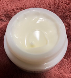 ホワイトニング クリーム/イオナR (イオナアール)/フェイスクリームを使ったクチコミ（1枚目）