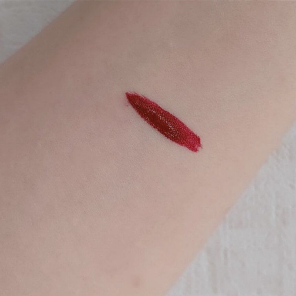 アディクション ザ マット リップ リキッド 011 Carmine Red/ADDICTION/口紅を使ったクチコミ（3枚目）