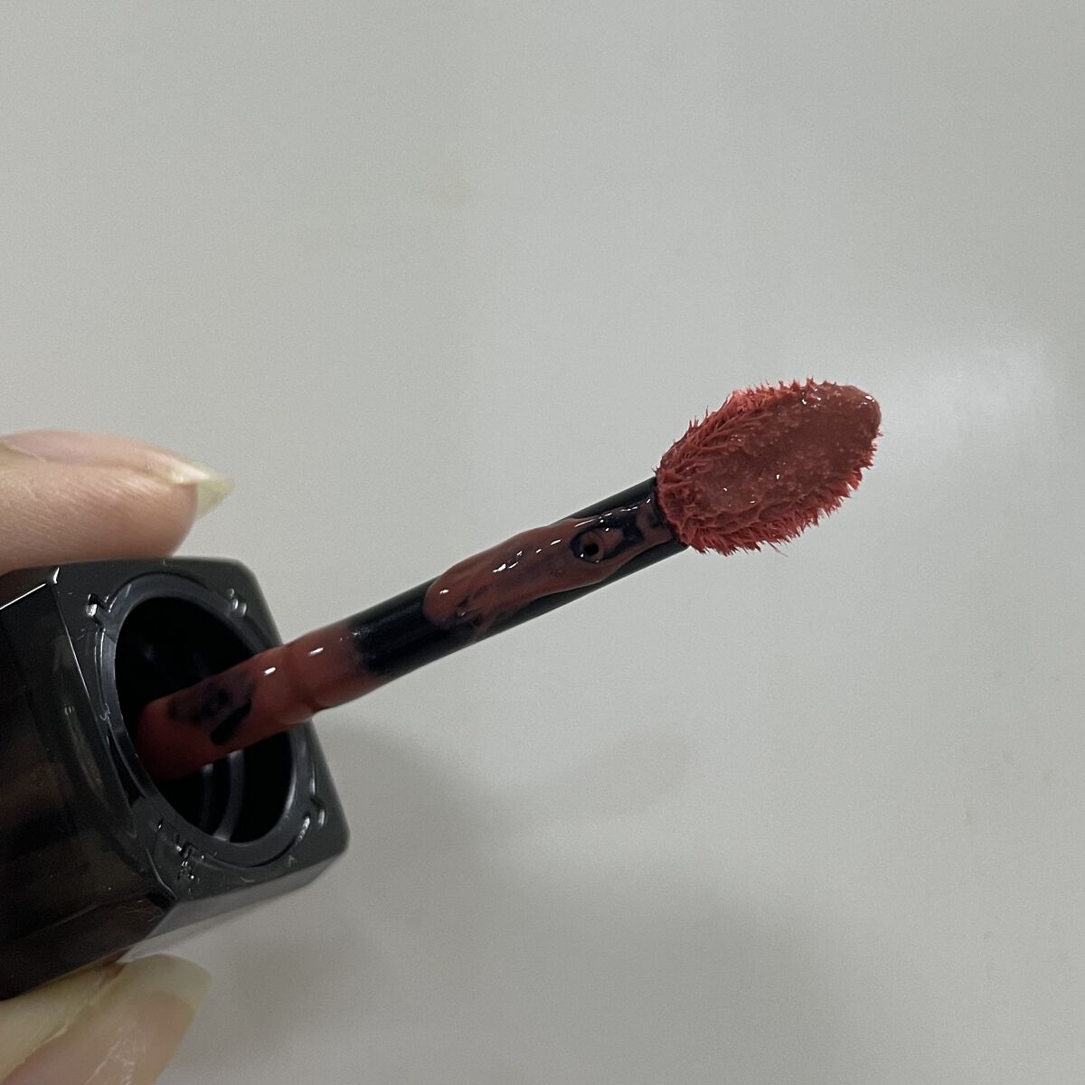 センシュアル フィッティング グロウ ティント/HERA/リップティントを使ったクチコミ（3枚目）