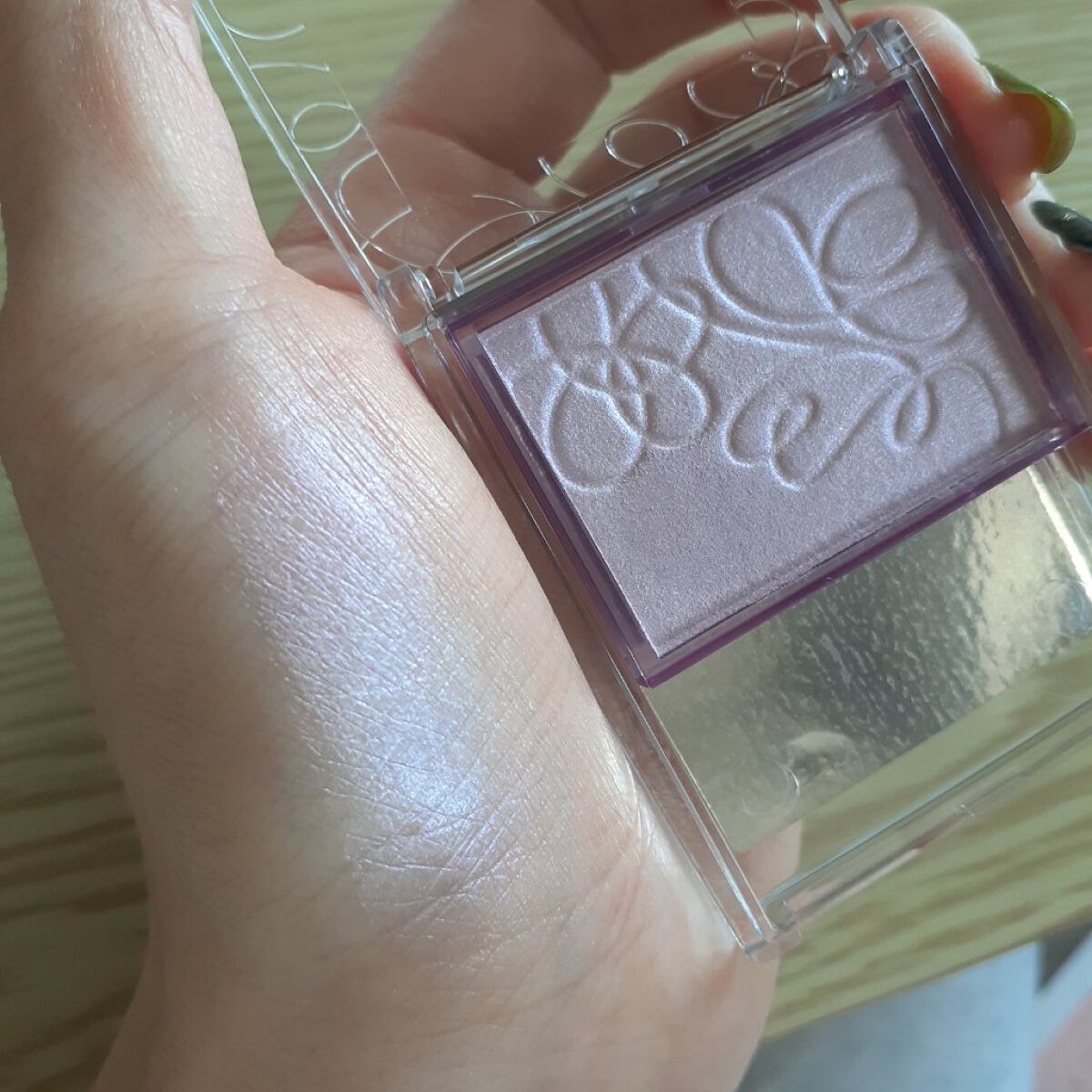 パールグロウニュアンサー/CEZANNE/パウダーハイライトを使ったクチコミ(1枚目)