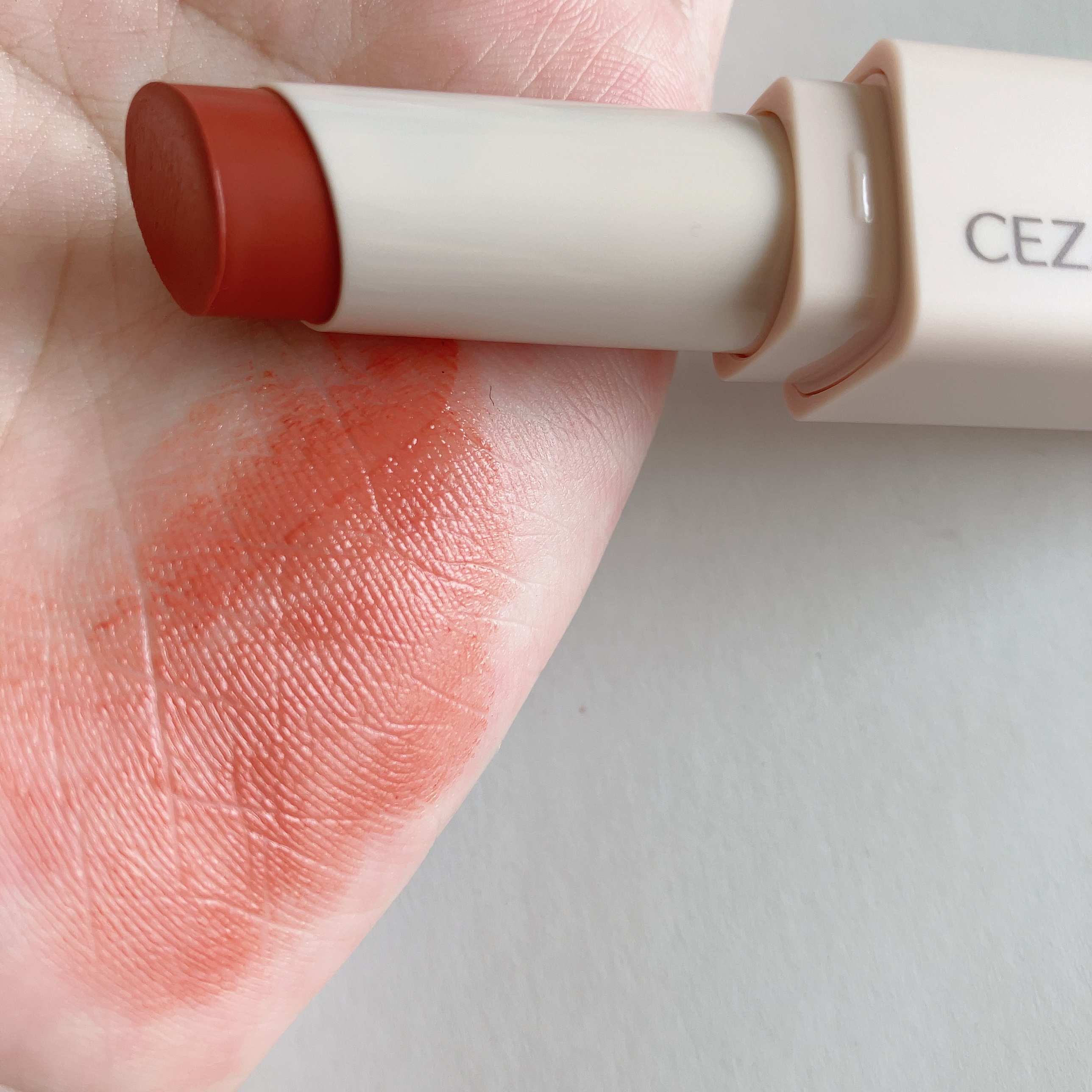 スフレアリップ/CEZANNE/口紅を使ったクチコミ（2枚目）