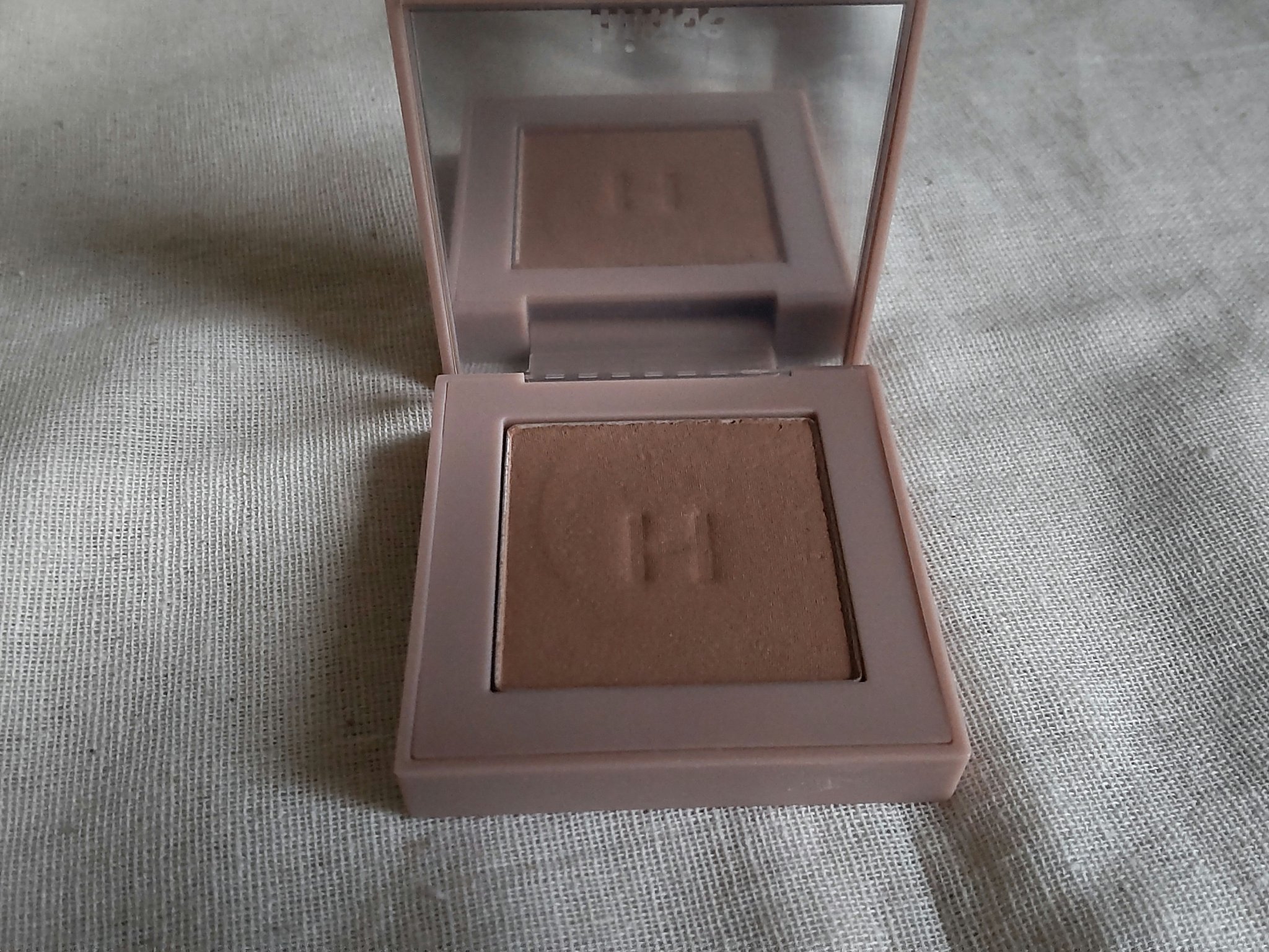 ニューデップスアイシャドウ SH001 クラッシー/hince/単色アイシャドウを使ったクチコミ（2枚目）