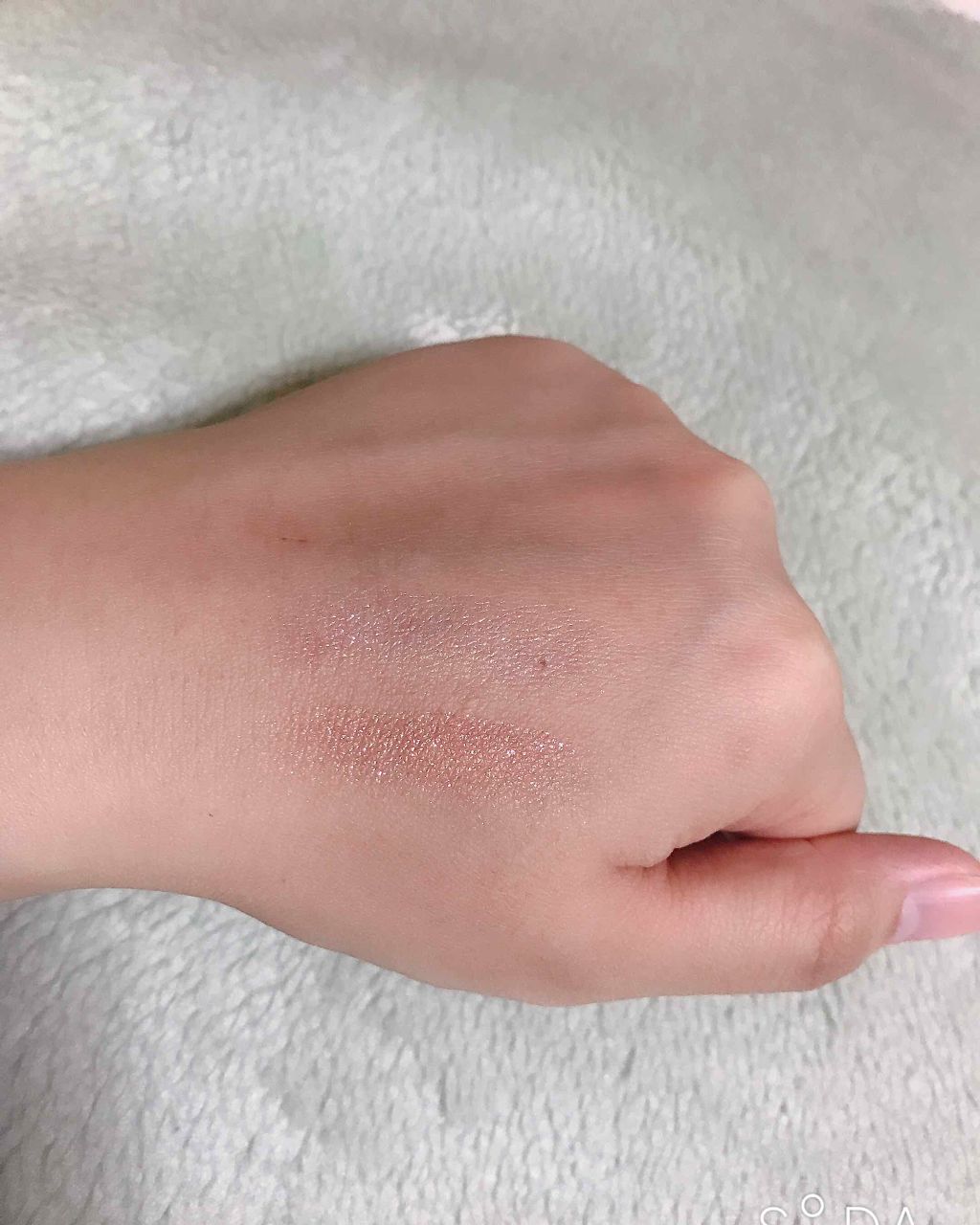 グリッタープリズム シャドウ/MISSHA/グリッターを使ったクチコミ(3枚目)