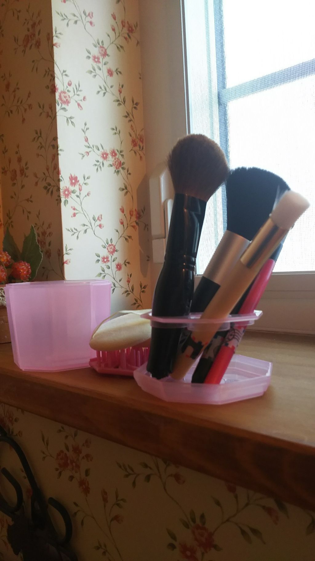 メイクブラシクリーナー/DAISO/その他化粧小物を使ったクチコミ(1枚目)