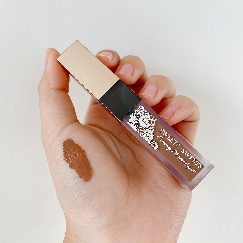 クリーミィマットアイズWP/スウィーツ スウィーツ/リキッドアイシャドウを使ったクチコミ（1枚目）