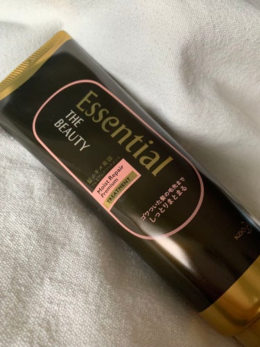 こんにちは☀️ 今日は、花王様の Essential THE BEAUTY 髪のキメ美容プレミアムトリートメント＜モイストリペアプレミアム＞ をLIPS様から頂きましたのでご紹介します♡(´˘`๑)

