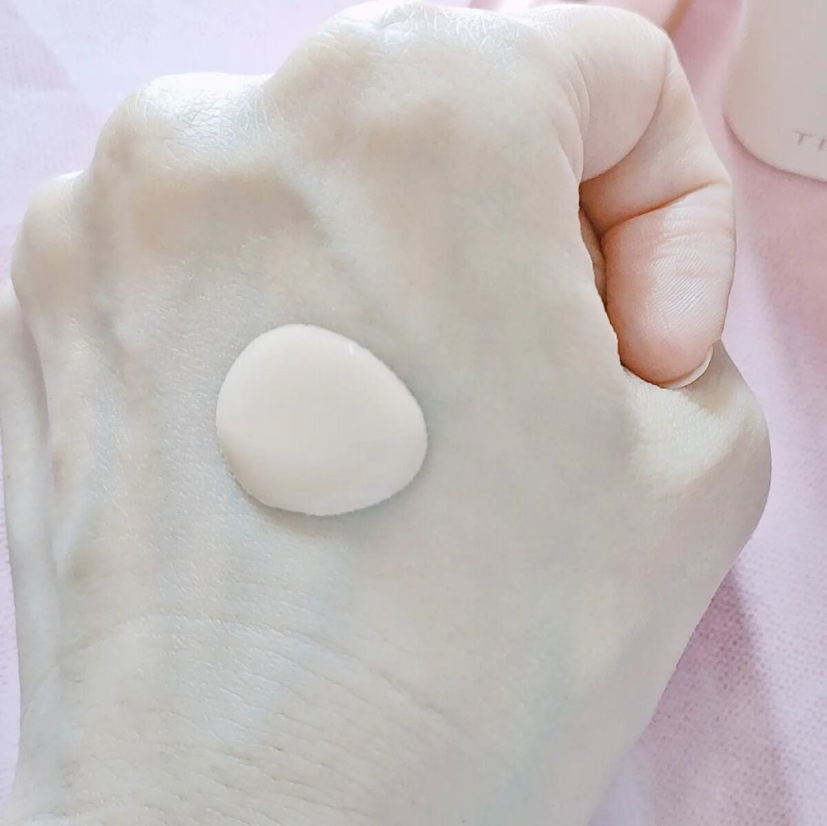 マスクフィットトーンアップエッセンス/TIRTIR(ティルティル)/化粧下地を使ったクチコミ(3枚目)