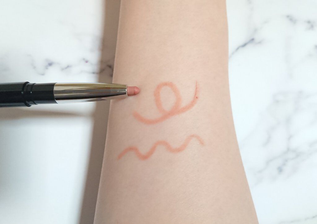 エグザジェレート リップライナーペンシル/リンメル ロンドン/リップライナーを使ったクチコミ（2枚目）