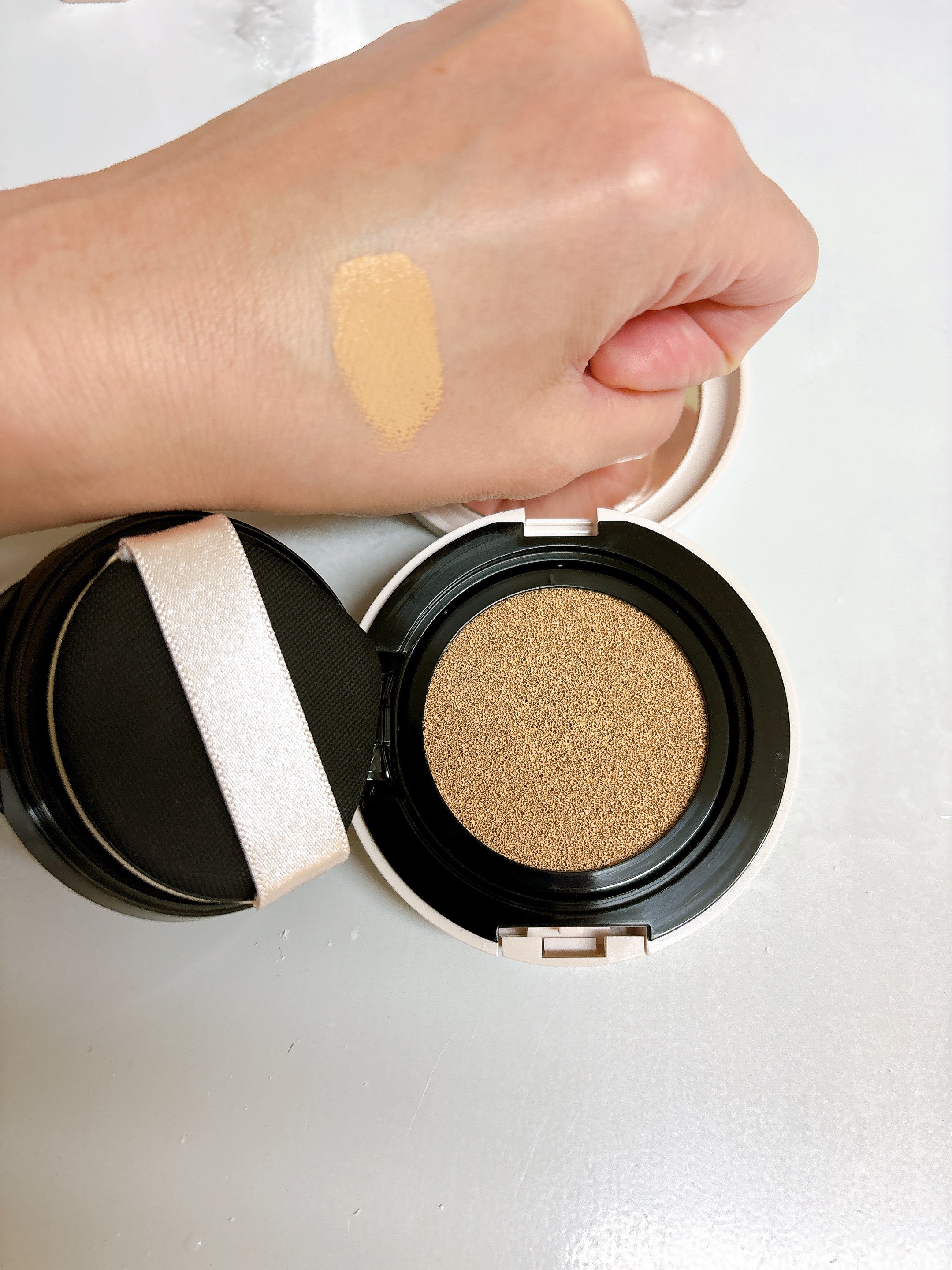 シフォンフィットクッションファンデーション/CEZANNE/クッションファンデーションを使ったクチコミ（3枚目）