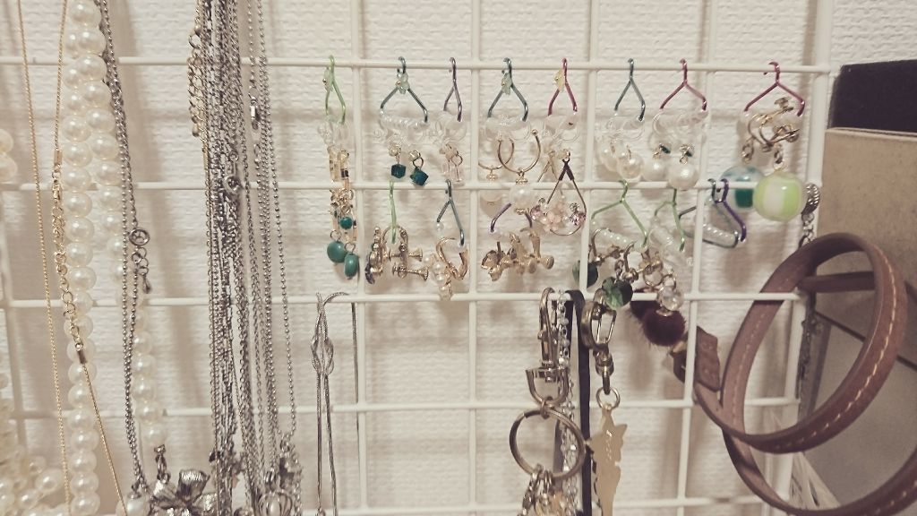 郁たそ on LIPS 「【だからやっぱり私はアクセサリーの収納はこれが好きですという唐..」(3枚目)