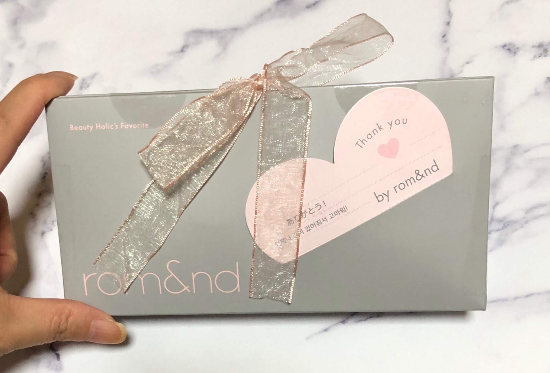 グラスティングメルティングバーム/rom&nd/リップバームを使ったクチコミ（2枚目）