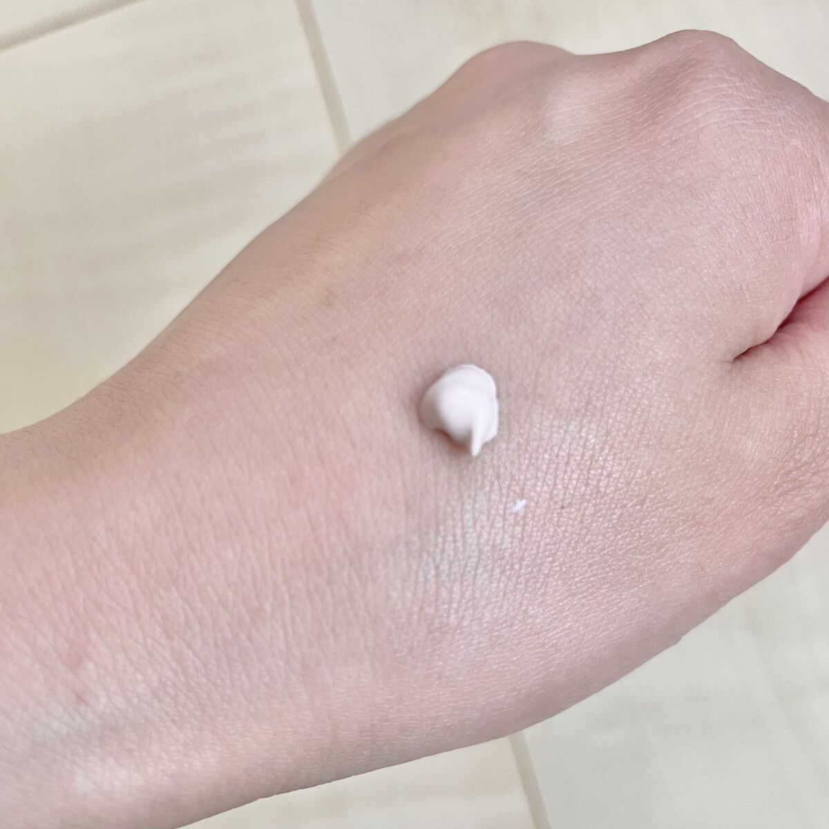 ミネラルインナートリートメントベース/エトヴォス/化粧下地を使ったクチコミ（3枚目）