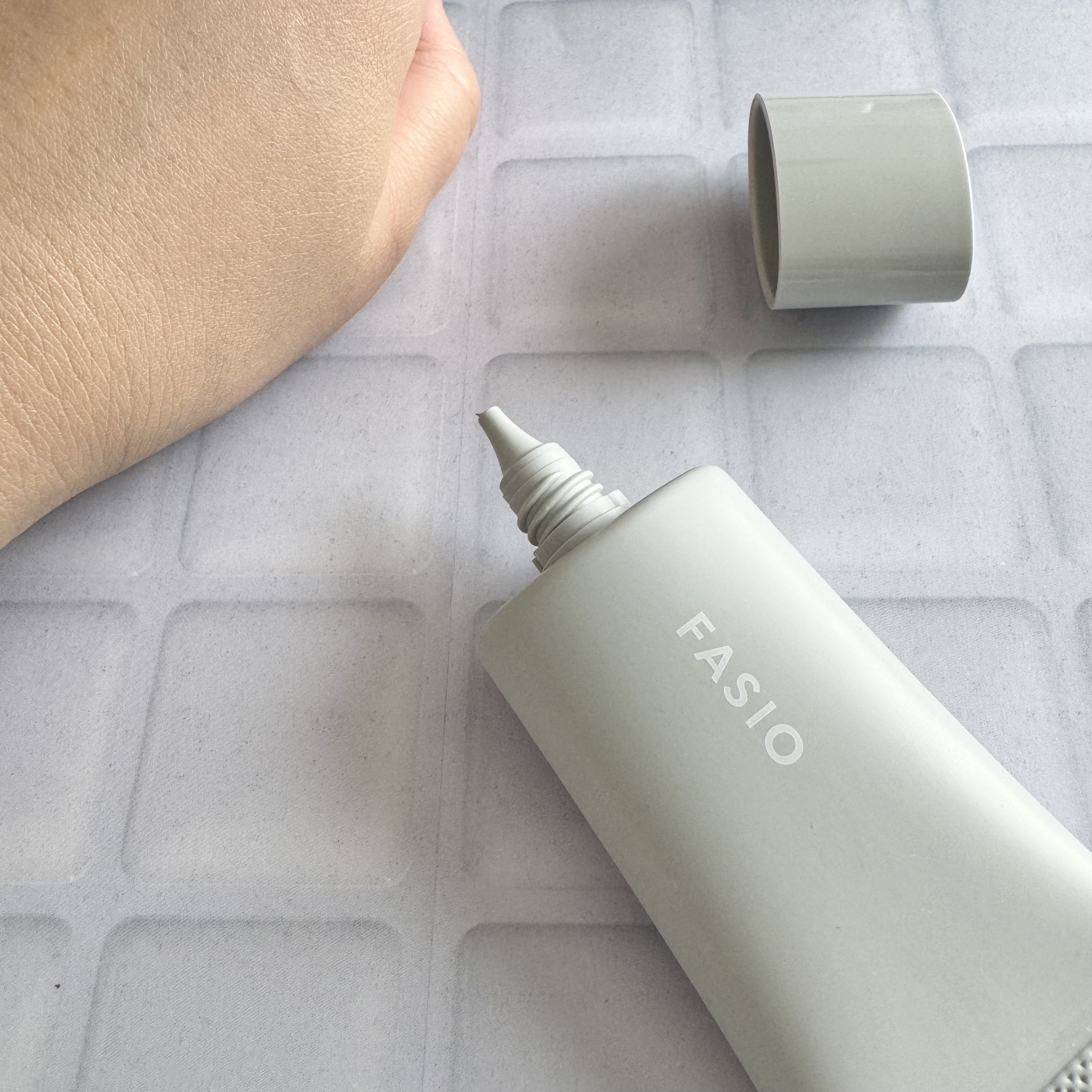 エアリーステイ BB ティント UV/FASIO/BBクリームを使ったクチコミ（3枚目）