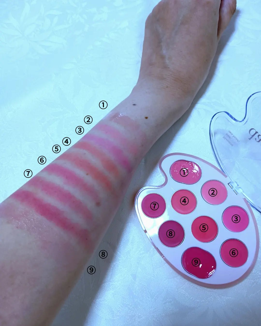 ムードペインティングリップアンドチークパレット 02コーラルカラーリング/dasique/マルチパレットを使ったクチコミ（2枚目）