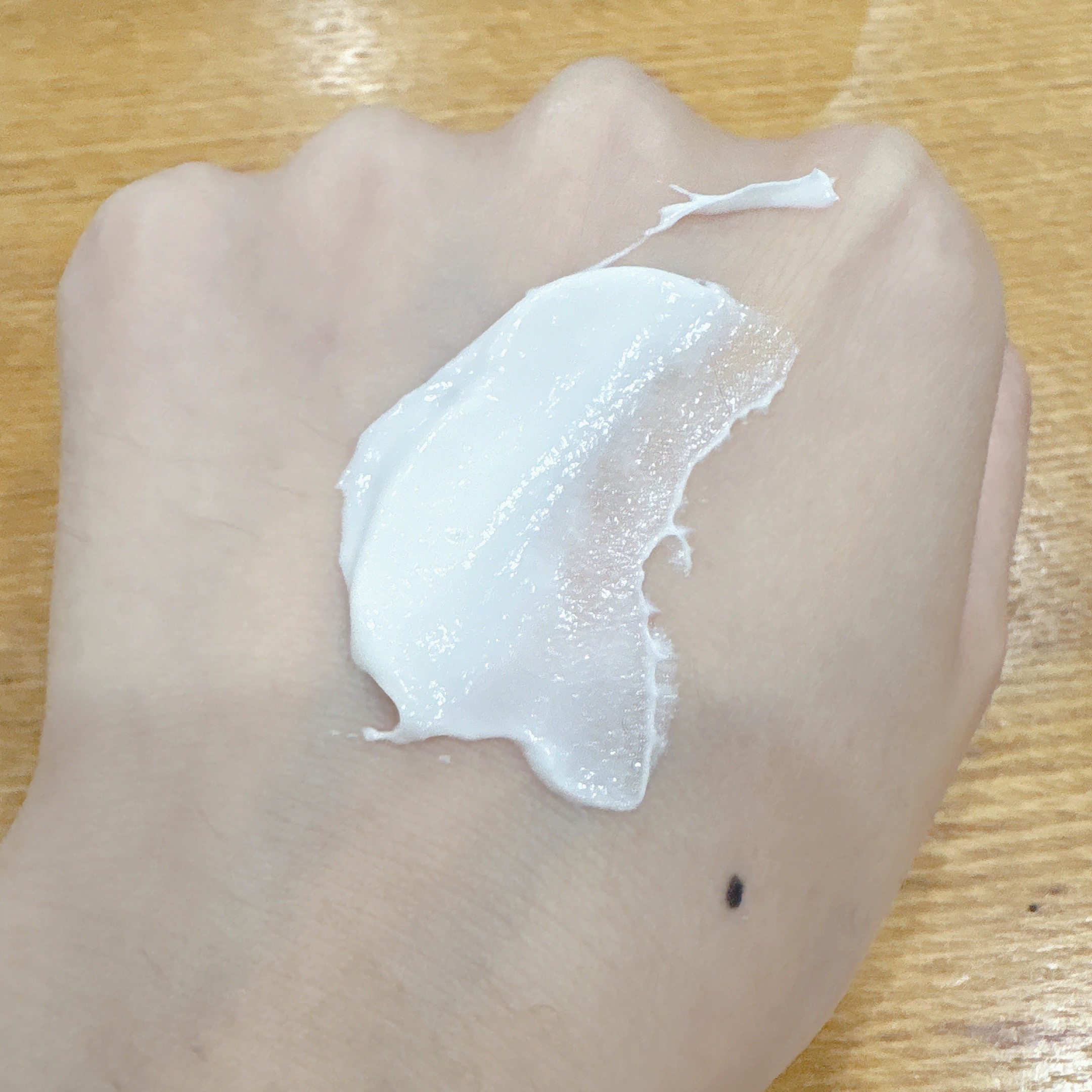 BnD ネックアイロン トーンアップ クリーム/BnD/ネック・デコルテケアを使ったクチコミ（3枚目）