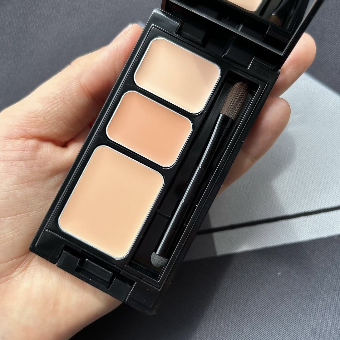 ミネラルコンシーラーパレット | ピンクベージュ エトヴォス | LIPS