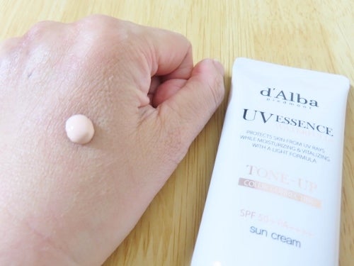 ウォータフルトーンアップサンクリーム/ダルバ/日焼け止めクリームを使ったクチコミ(2枚目)