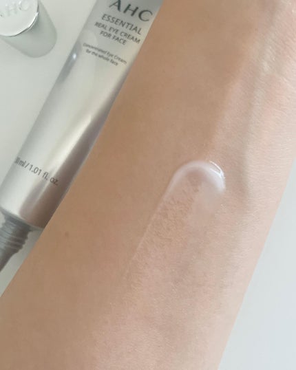 エッセンシャル リアル アイクリーム フォーフェイス/AHC/アイケア・アイクリームを使ったクチコミ(4枚目)