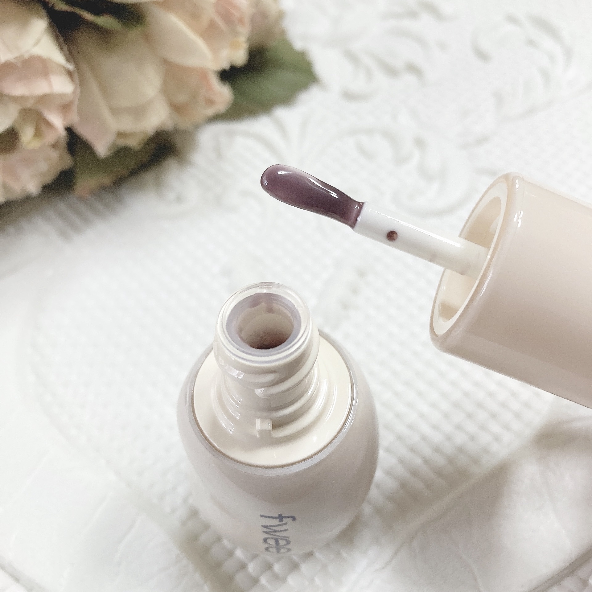 フィー 4Dボリューミングプランパー/fwee/リッププランパーを使ったクチコミ（3枚目）