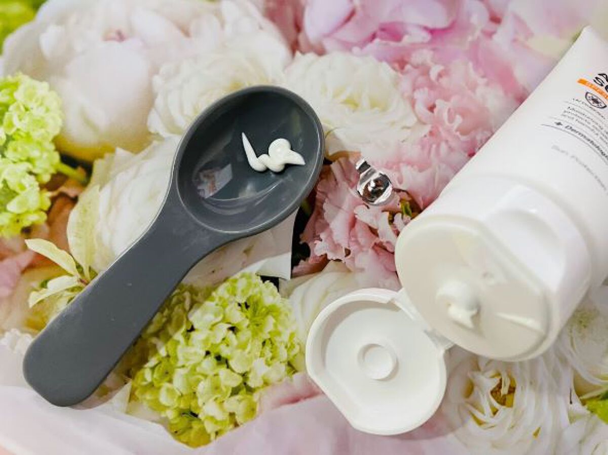 エルツティン A-シルクサンスーツのクチコミ「顔とボディーに使える日焼け止めクリームです。

私はいつも主治医にお薬の副作用があるので.....」（2枚目）