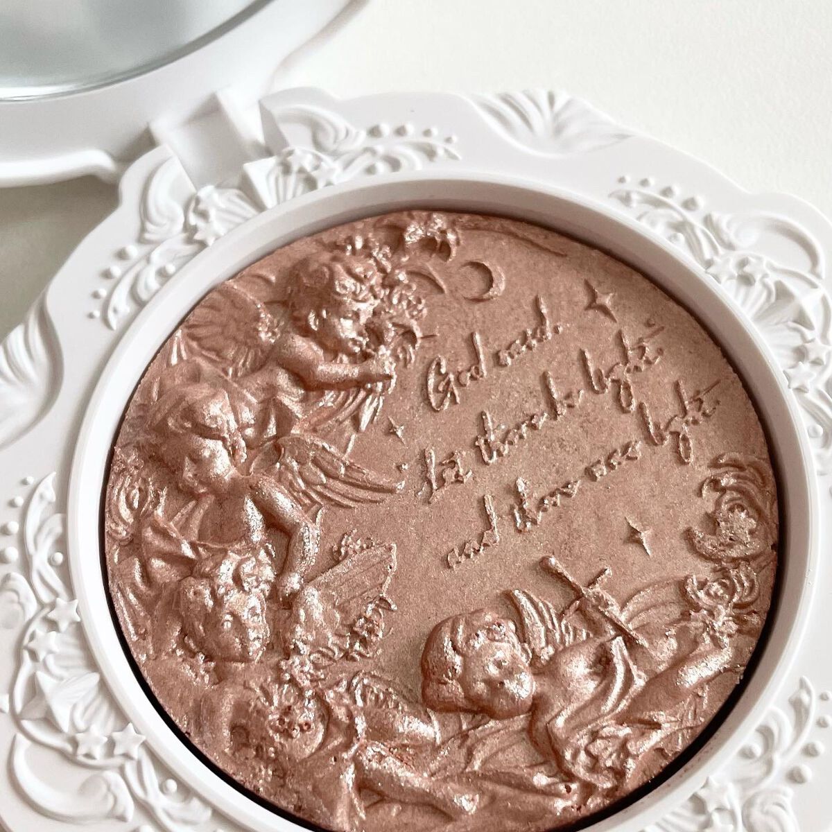 リトルエンジェル ハイライター ニューエラ（新世界）/FlowerKnows/パウダーハイライトを使ったクチコミ（1枚目）