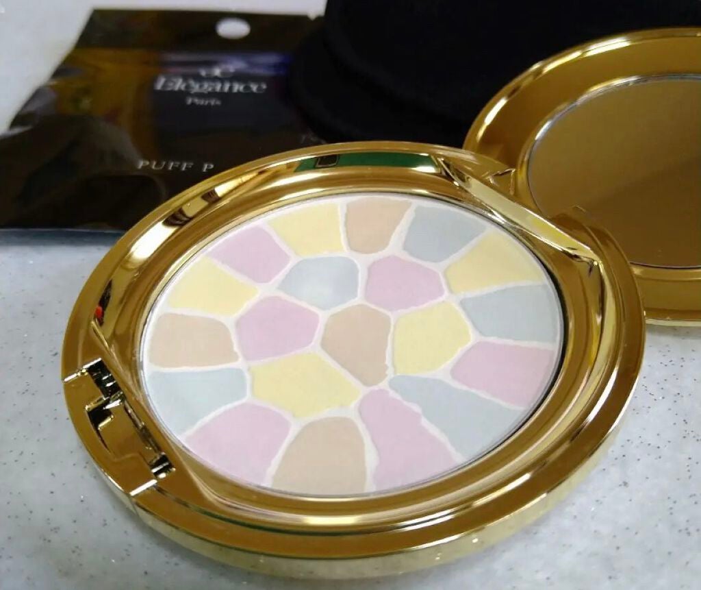 ラ プードル オートニュアンス/Elégance/プレストパウダーを使ったクチコミ(3枚目)